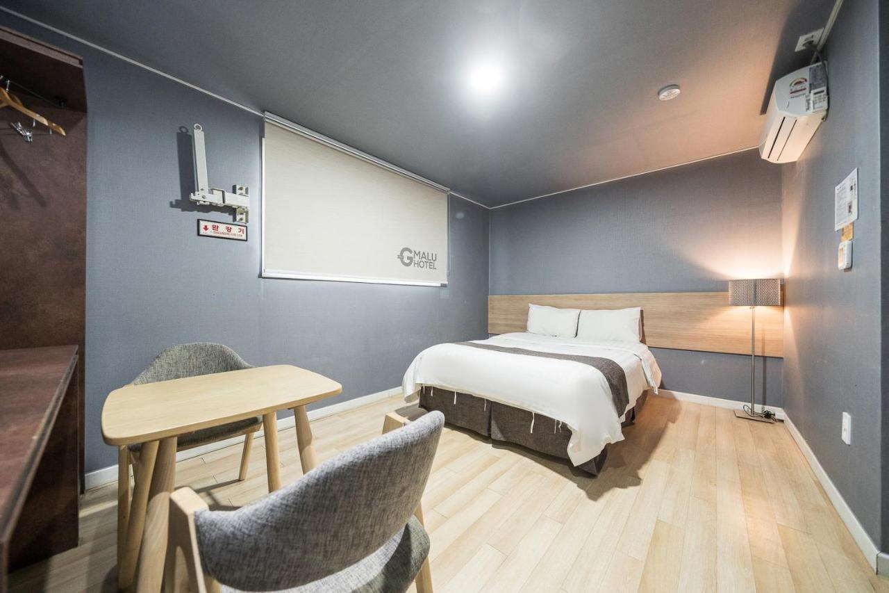 Malu Hotel Suwon Exterior foto