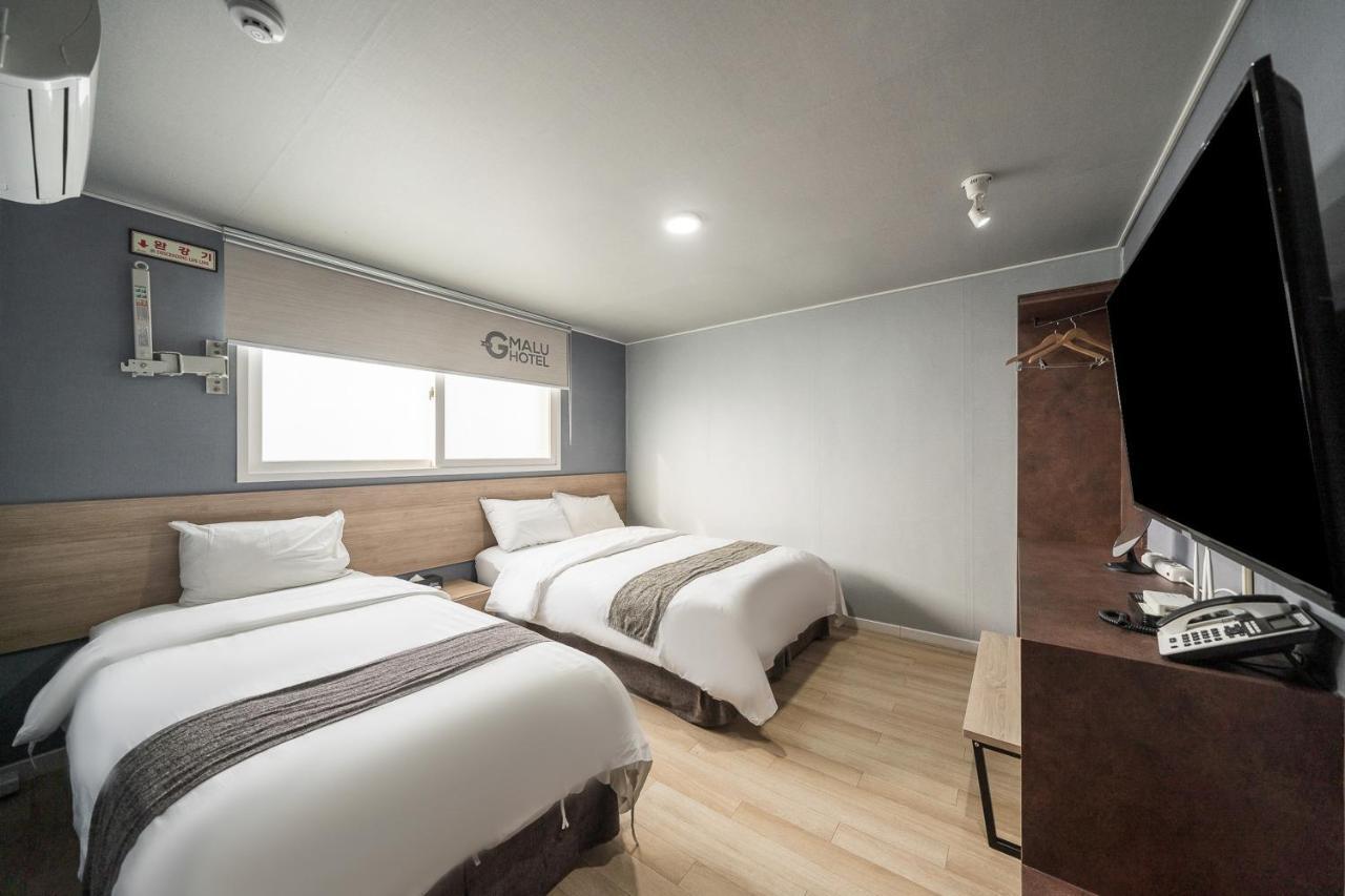 Malu Hotel Suwon Exterior foto